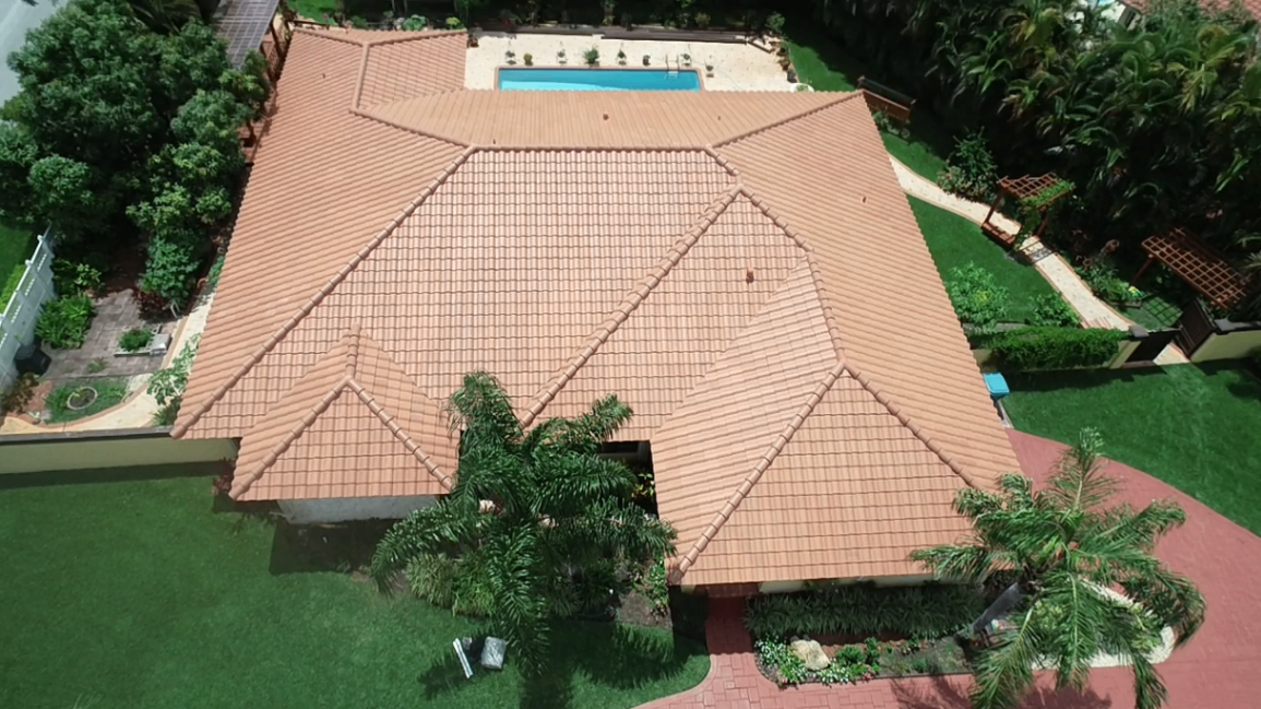 Roof inspection and repair service Miami